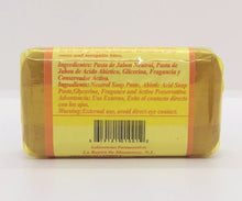 Cargar imagen en el visor de la galería, Jabon de Aceite de Vibora de Cascabel Artesanal
